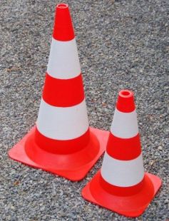 Pachołek drogowy 50cm U-23c | PCV, 1,1 kg, odblaskowy